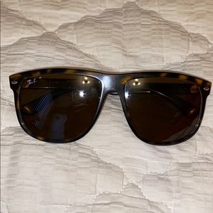 ray ban sunglasses
